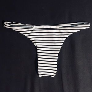 BNWOT- MIKOH Bikini Bottoms- XS